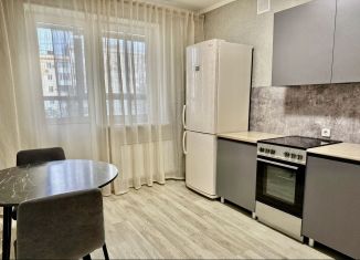 Продам 1-ком. квартиру, 40 м2, Республика Башкортостан, Российская улица, 20