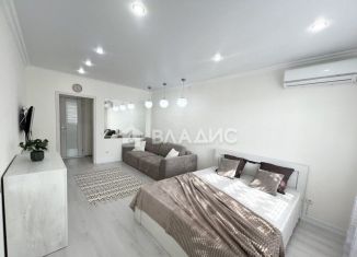 Сдам в аренду однокомнатную квартиру, 40 м2, Балаково, проспект Героев, 39