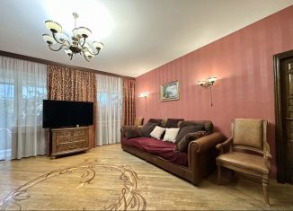 Продам 4-комнатную квартиру, 160 м2, Санкт-Петербург, 1-я Утиная улица, 32, 1-я Утиная улица