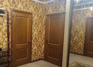 Сдаю в аренду двухкомнатную квартиру, 70 м2, Махачкала, Сепараторная улица, 7Б