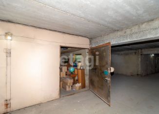 Продаю гараж, 18 м2, Тюмень, улица Газовиков, 57