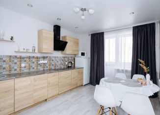 Продаю однокомнатную квартиру, 56 м2, Казань, проспект Победы, 152/33