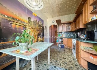 Продажа 3-комнатной квартиры, 79 м2, Калуга, улица Ленина, 52