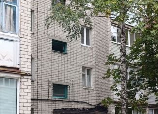 Продается 2-ком. квартира, 50.2 м2, Губкин, улица Раевского, 14