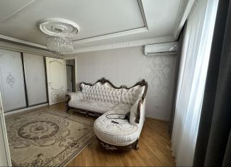 Сдается 3-комнатная квартира, 60 м2, Махачкала, улица Мирзабекова, 173