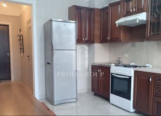 Сдается двухкомнатная квартира, 55 м2, Махачкала, улица Ахульго, 77