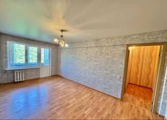 Продаю 2-ком. квартиру, 45.3 м2, Краснодар, микрорайон Черемушки, улица Селезнёва, 166