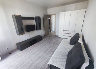 Сдаю 1-ком. квартиру, 38 м2, Ростов-на-Дону, улица Дмитрия Петрова, 6