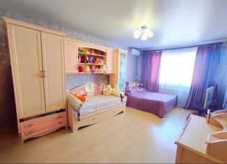 2-комнатная квартира на продажу, 65.6 м2, Ейск, Красная улица, 76/3