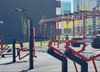 Трехкомнатная квартира на продажу, 81.9 м2, Ростов-на-Дону, улица Дмитрия Петрова, ЖК Суворовский