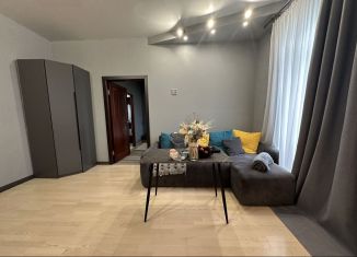 Сдам 2-комнатную квартиру, 58 м2, Череповец, улица Максима Горького, 22