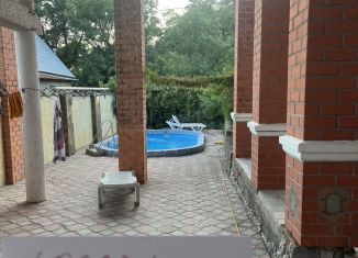 Сдача в аренду дома, 200 м2, Крым, улица В.Г. Шкляревича, 8