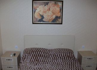 Сдача в аренду 1-ком. квартиры, 40 м2, Сочи, улица Роз, 37