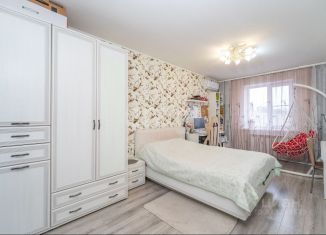 Продам 4-комнатную квартиру, 90.5 м2, Хабаровск, улица Шеронова, 3