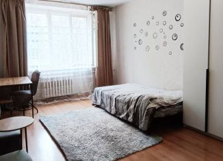 Продаю комнату, 80 м2, Саратов, улица Дома 8 Марта, 4