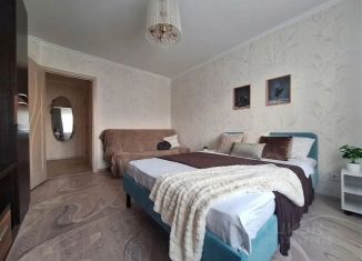 Сдается 1-ком. квартира, 35 м2, Чебоксары, улица Пирогова, 1к4, Московский район