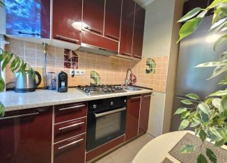 Сдаю 2-ком. квартиру, 42.9 м2, Москва, Кронштадтский бульвар, 17к1, метро Водный стадион