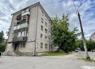 Продается комната, 13.1 м2, Псков, Рижский проспект, 42А