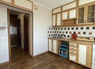 Двухкомнатная квартира на продажу, 52 м2, Керчь, улица Кирова, 107