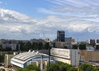 Продается 2-ком. квартира, 58 м2, Воронеж, улица Карла Маркса, 116А, Центральный район