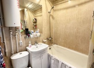 Продается 1-комнатная квартира, 32.9 м2, Мурманск, проспект Героев-Североморцев, 60/97
