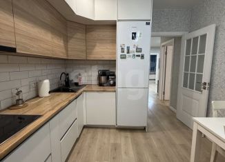 Продаю двухкомнатную квартиру, 63.7 м2, Якутск, 203-й микрорайон, 1, 203-й микрорайон