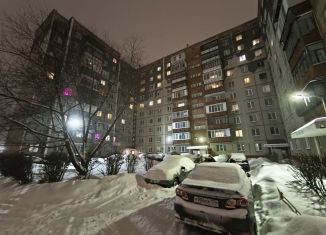 Продается 2-ком. квартира, 53.3 м2, Челябинск, улица Молодогвардейцев, 17А, Курчатовский район