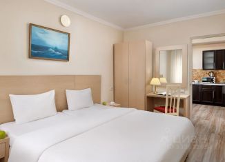 Сдам в аренду комнату, 60 м2, Сочи, улица Карла Маркса, 2А