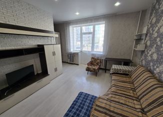 Продаю комнату, 80.8 м2, Кировская область, Октябрьский проспект, 17