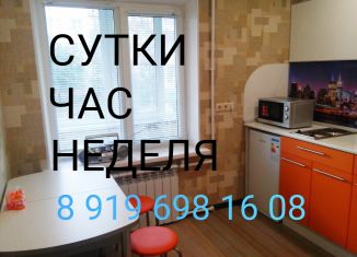Сдам однокомнатную квартиру, 40 м2, Альметьевск, Советская улица, 215