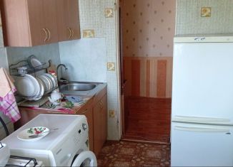 Продажа 2-комнатной квартиры, 65 м2, посёлок Кез, улица Больничный Городок, 9