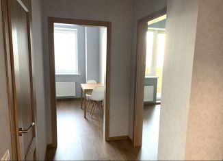 Аренда однокомнатной квартиры, 40 м2, Челябинск, проспект Героя России Е.Н. Родионова, 8, ЖК Ньютон