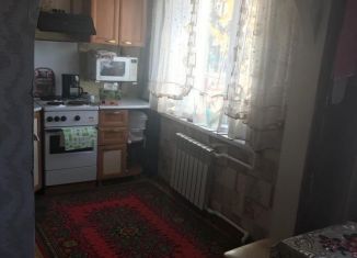 Продажа 3-ком. квартиры, 60 м2, Тулун, микрорайон Угольщиков, 20