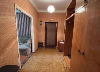 Продажа трехкомнатной квартиры, 75 м2, поселок городского типа Краснобродский, улица 1-й Квартал, 1