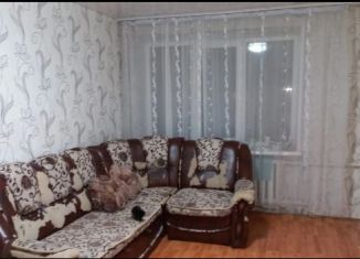 Продается трехкомнатная квартира, 63.4 м2, посёлок городского типа Красногорский, улица Лермонтова, 19