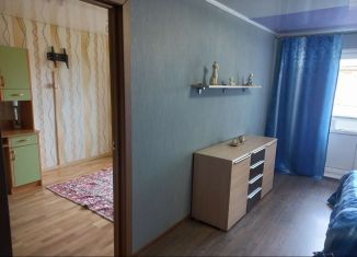 Продается 3-комнатная квартира, 59.7 м2, поселок Ильичево, улица Кирова, 9