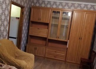 Трехкомнатная квартира в аренду, 44 м2, город Морозовск, улица Луначарского, 155