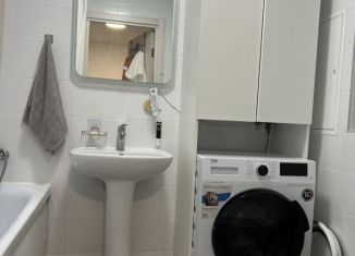 Аренда 3-комнатной квартиры, 72.4 м2, Люберцы, улица Лётчика Ларюшина, 20, ЖК Жулебино Парк