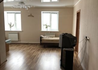 Сдается в аренду дом, 100 м2, село Чекмагуш, Короткая улица