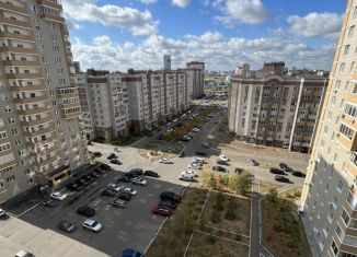 Сдача в аренду 2-ком. квартиры, 50 м2, Казань, Чистопольская улица, 86, ЖК Серебряный берег