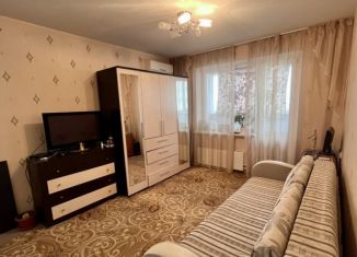 Сдаю однокомнатную квартиру, 40 м2, Волгоградская область, улица Академика Комарова, 75
