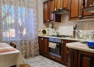 Продается 2-ком. квартира, 50 м2, Каменск-Шахтинский, улица Ворошилова