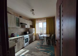 Продаю 2-комнатную квартиру, 48 м2, Звенигово, улица Бутякова, 102