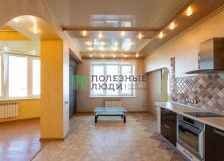 Продается двухкомнатная квартира, 97 м2, Хабаровск, улица Запарина, 53