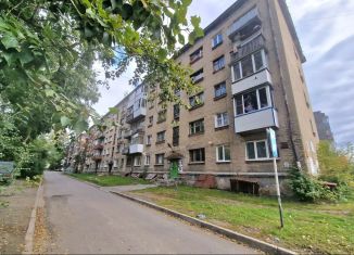 Продаю комнату, 12.2 м2, Первоуральск, улица Гагарина, 24