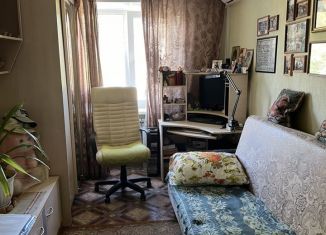 Сдается в аренду комната, 12 м2, Таганрог, улица Щаденко, 90