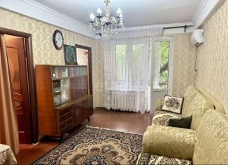 Продается 3-комнатная квартира, 50 м2, Махачкала, улица Юсупа Акаева, 5, Советский район