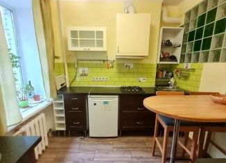 Продам 1-комнатную квартиру, 30.4 м2, Москва, Кутузовский проспект, 5/3к2