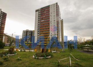 Продаю 2-ком. квартиру, 60 м2, Красноярск, Свердловская улица, 6Д