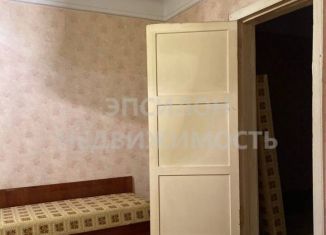 3-комнатная квартира на продажу, 82 м2, Курск, улица Чехова, 3